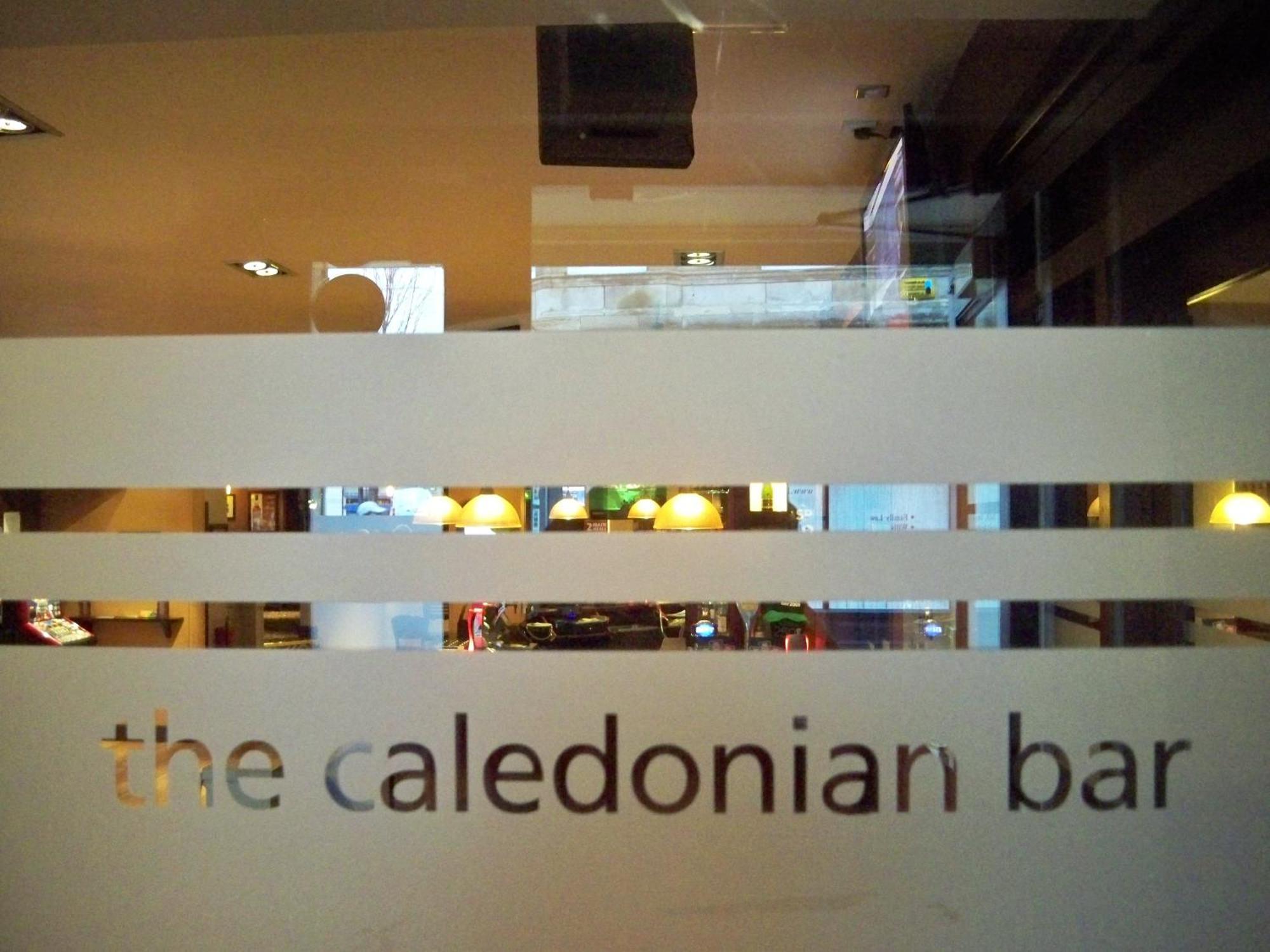The Caledonian Hotel Leven  Exterior photo